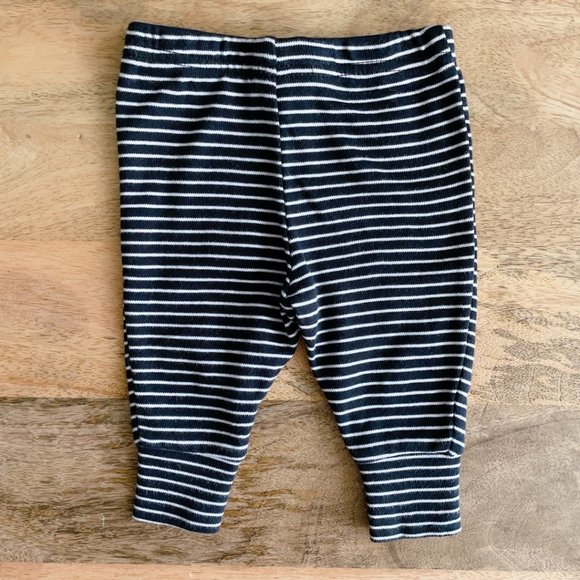 🧸 SALE! (5 for $15, 8 for $22, 12 for $30) Carter’s Black stripe legging 0-3m - Picture 3 of 4